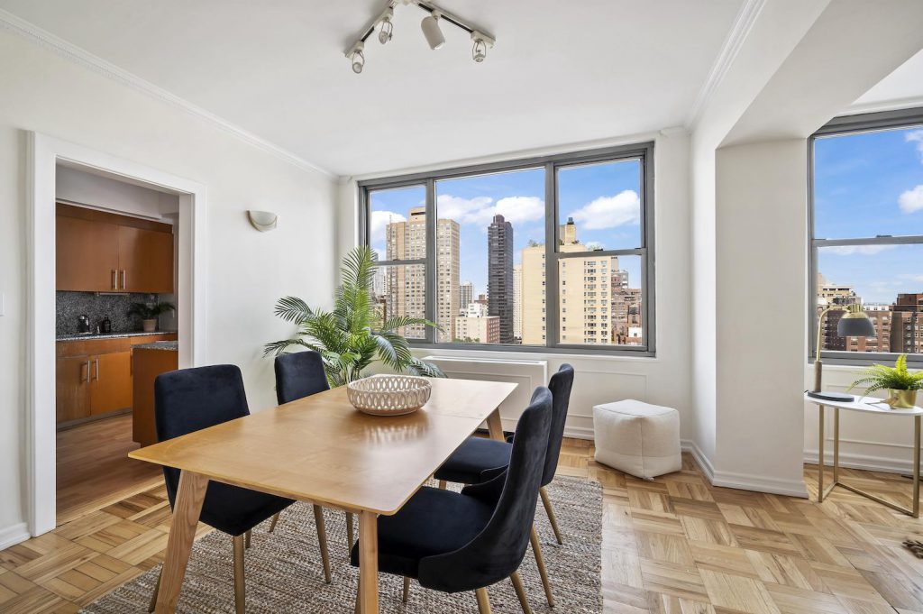 500 East 83rd Street, 18-G, Dining Area